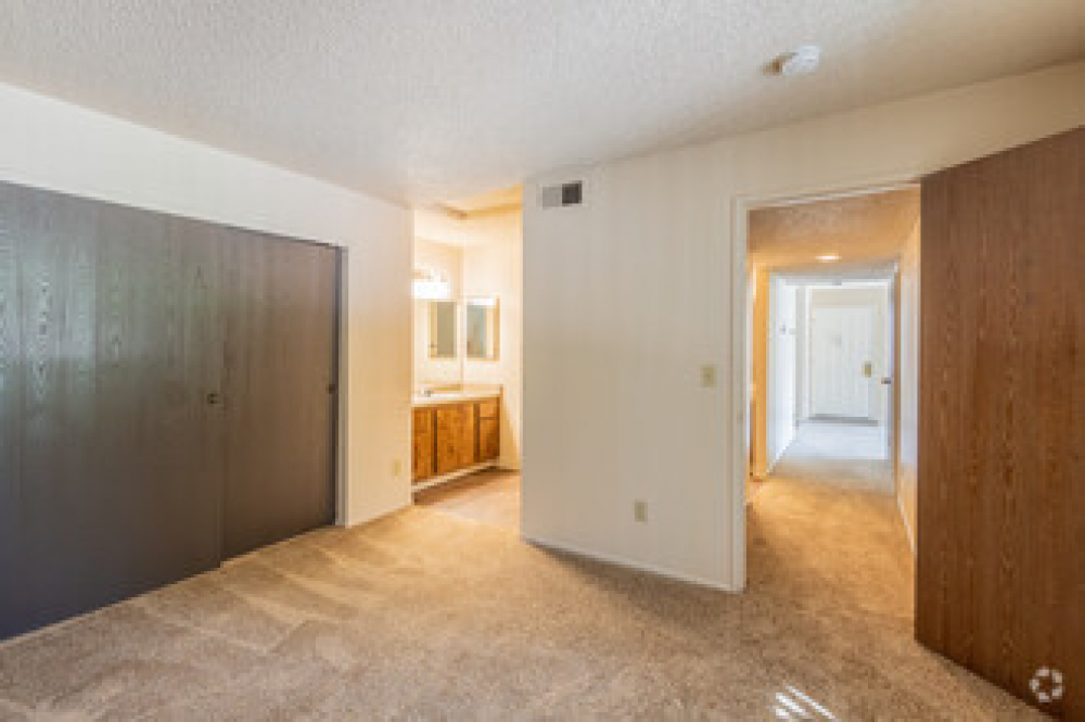 Thank you for viewing our Interior  8 at Sunflorin Village Apartments in the city of Sacramento.